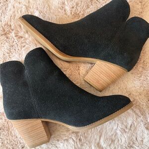 Frye Suede Ankle Booties Size 10